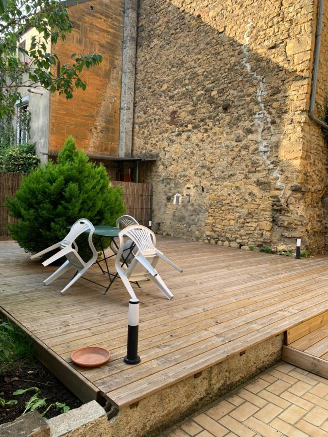 Un Trou De Verdure Apartment *